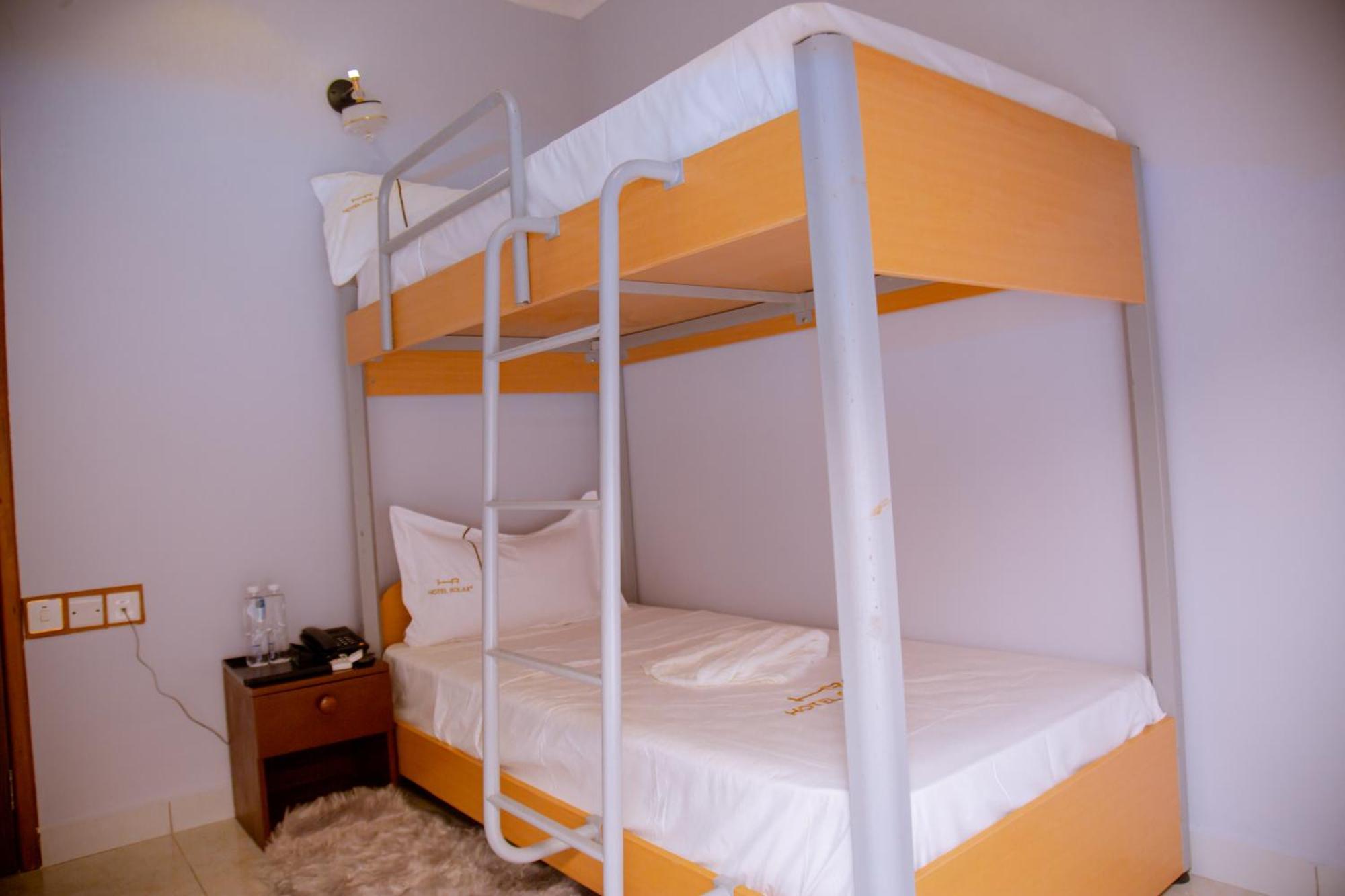 Hotel Rolax 다르에스살람 외부 사진