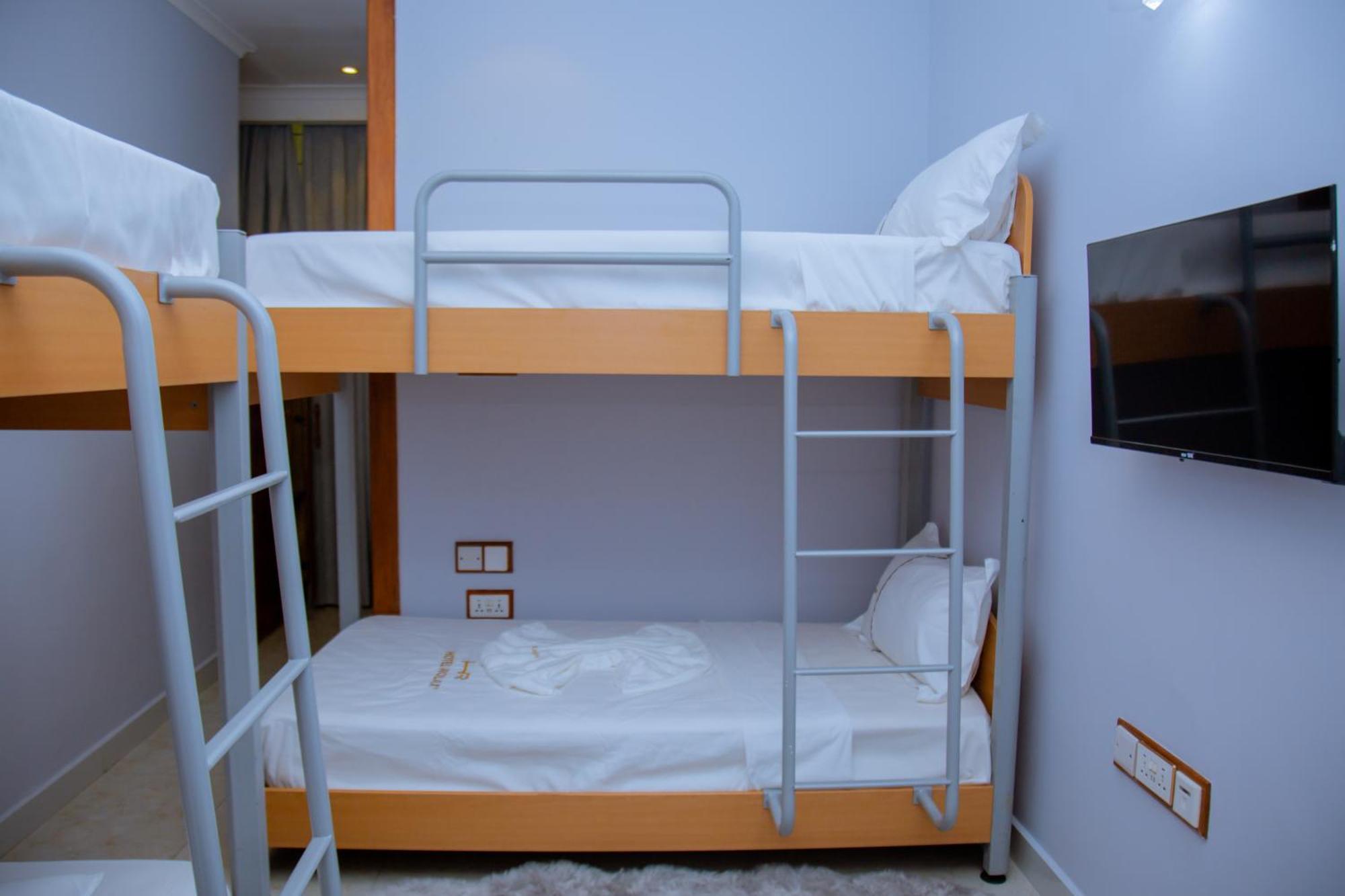 Hotel Rolax 다르에스살람 외부 사진